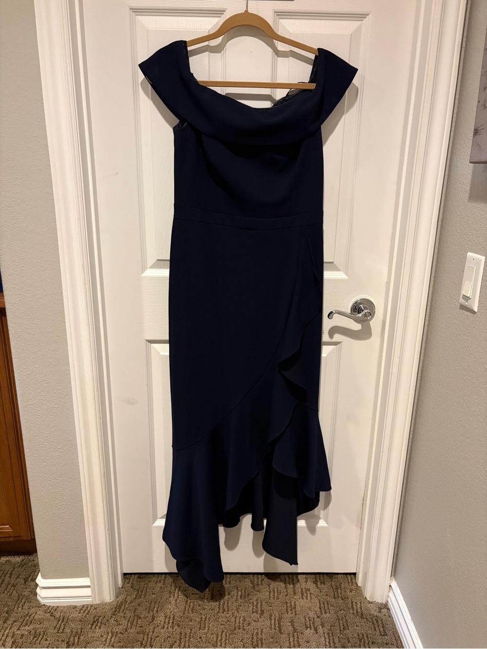 Aqua Brand Navy Off-Shoulder Ruffle Hem Mother of Bride / formal dress. Worn 1x
